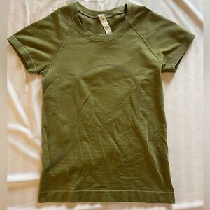 Lululemon swiftly tech cropped